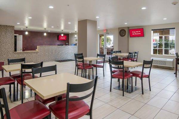 Red Roof PLUS+ Fort Worth - Burleson