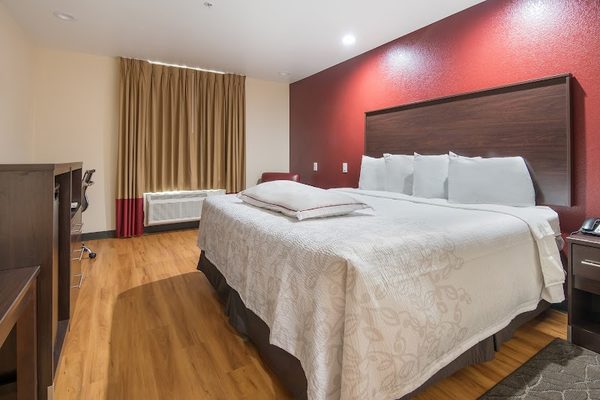 Red Roof PLUS+ Fort Worth - Burleson