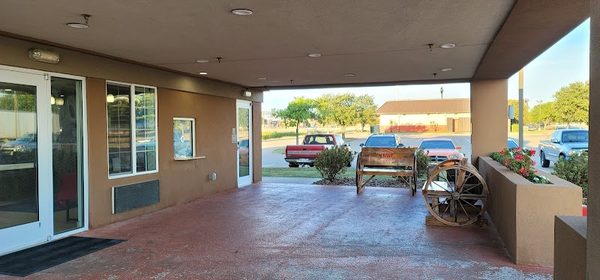 Red Roof PLUS+ Fort Worth - Burleson