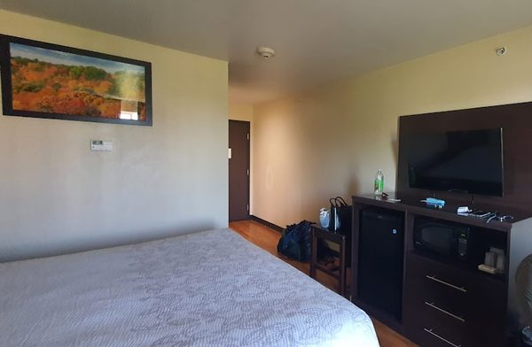 Red Roof PLUS+ Fort Worth - Burleson